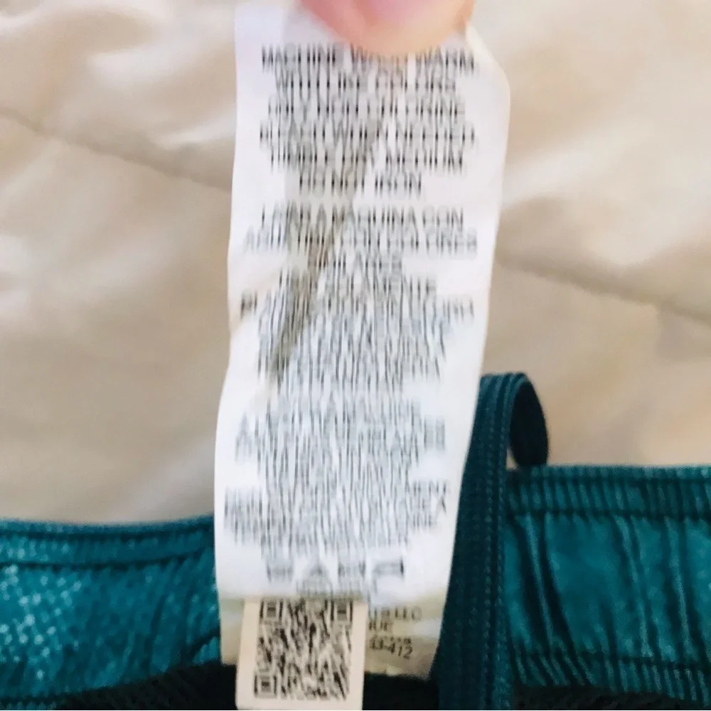 Under Armour drawstring closure